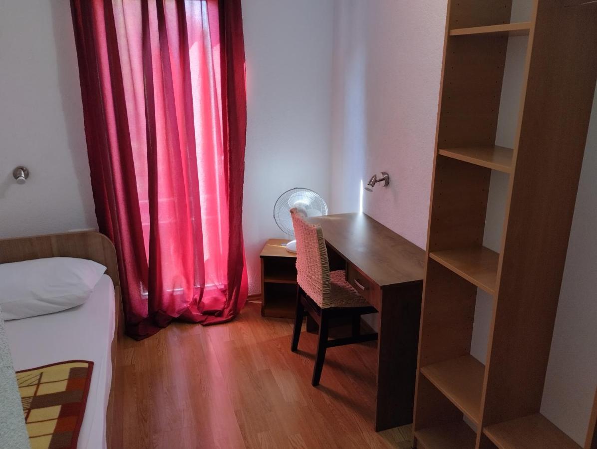 Pansion Danijel Hotel Medugorje Bagian luar foto