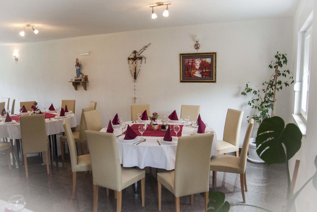 Pansion Danijel Hotel Medugorje Bagian luar foto